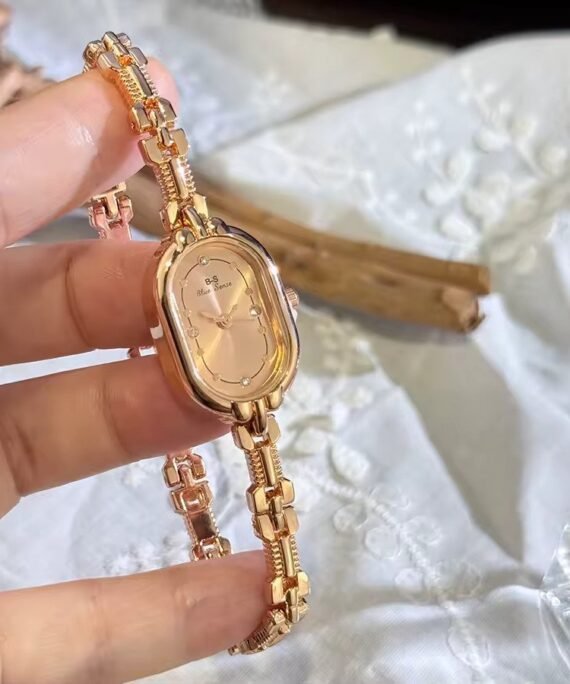Vintage oval armbåndsur