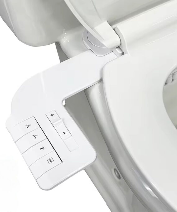 Bidet-tillbehör med självrengörande munstycke