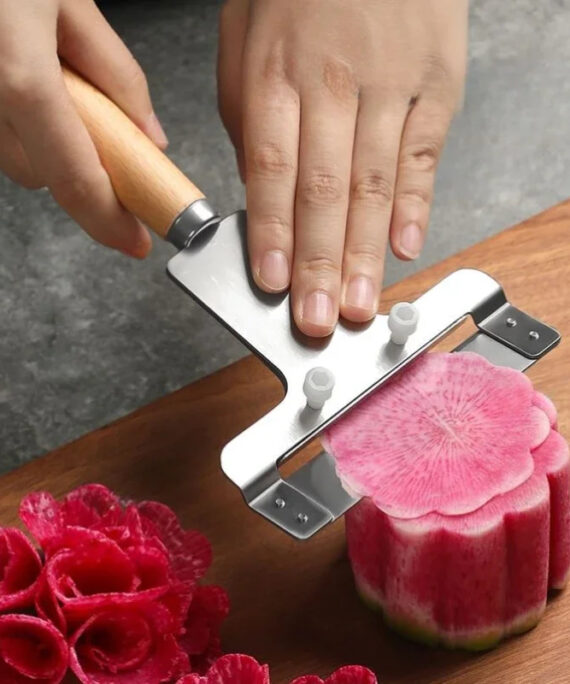 Vegetable carving slicer