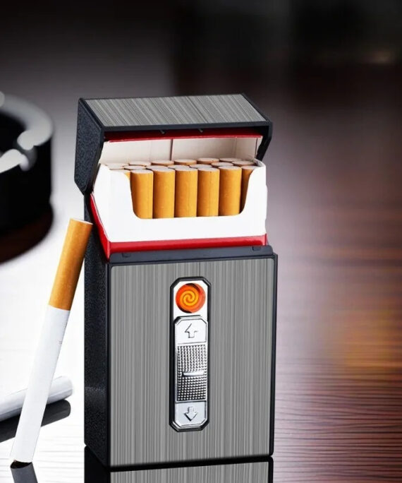 Cigarette case with lighter
